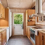 Cosy With Open View Of The Meadow Semesterbostad *