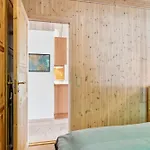 Cosy With Open View Of The Meadow Semesterbostad