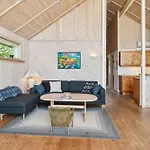 Cosy With Open View Of The Meadow Semesterbostad